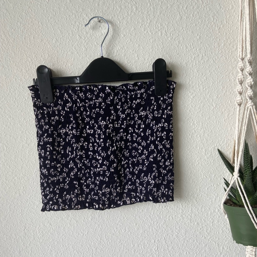 Navy floral cropped tube top
